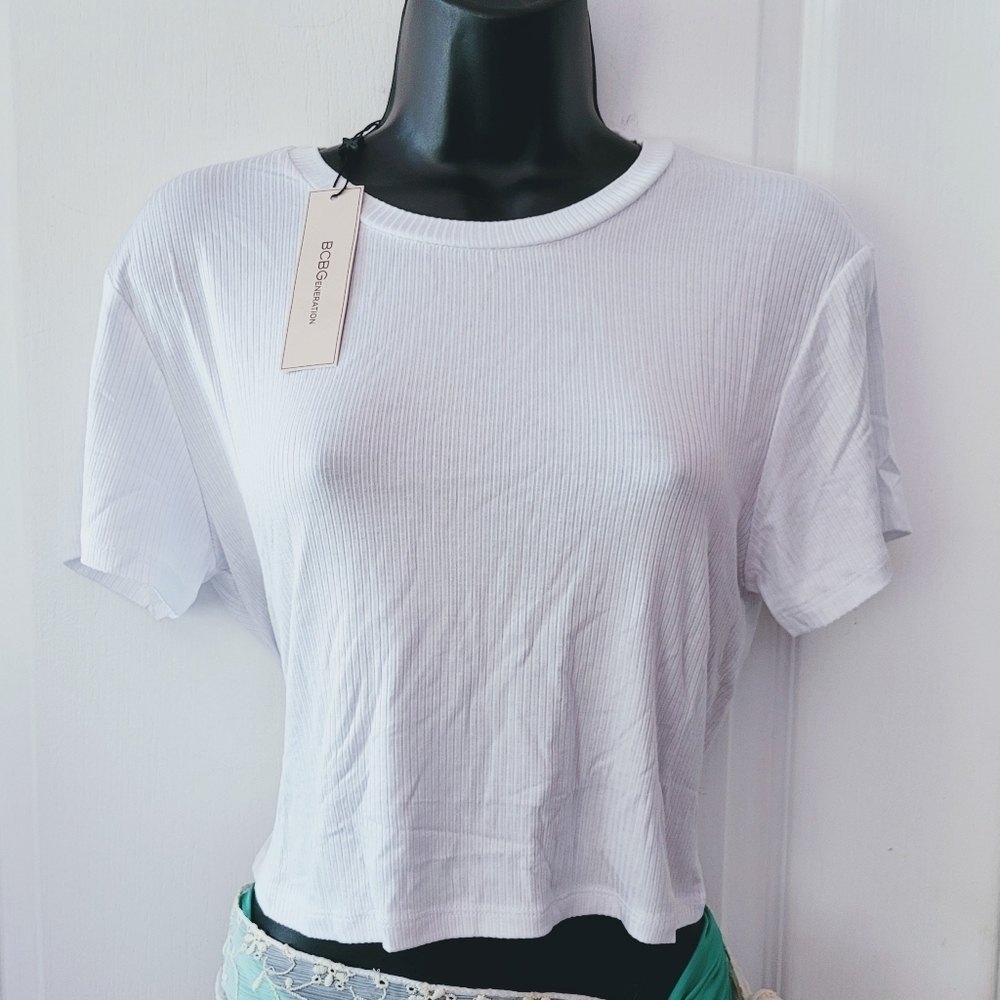 BCBGeneration  Crop Tee White Size Large
